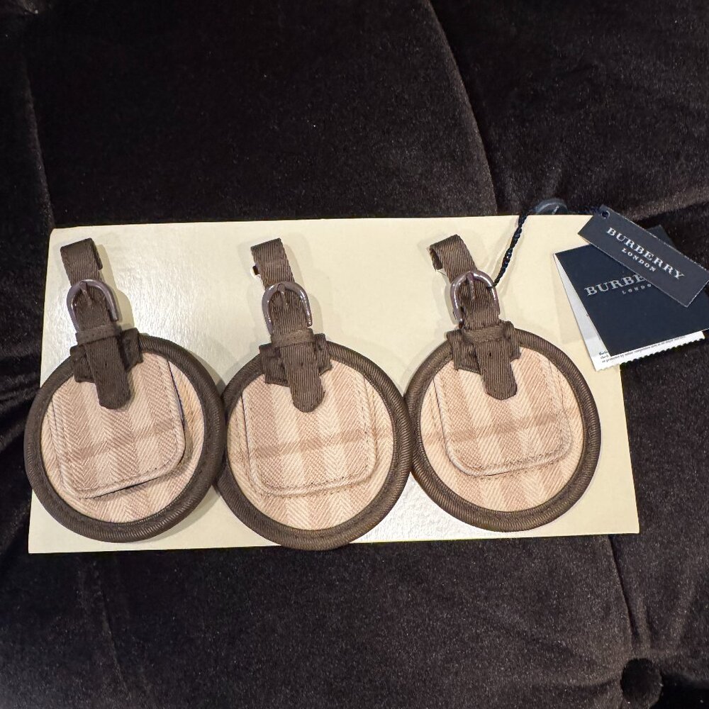 NWT Set of 3 Vintage Burberry Luggage Tags